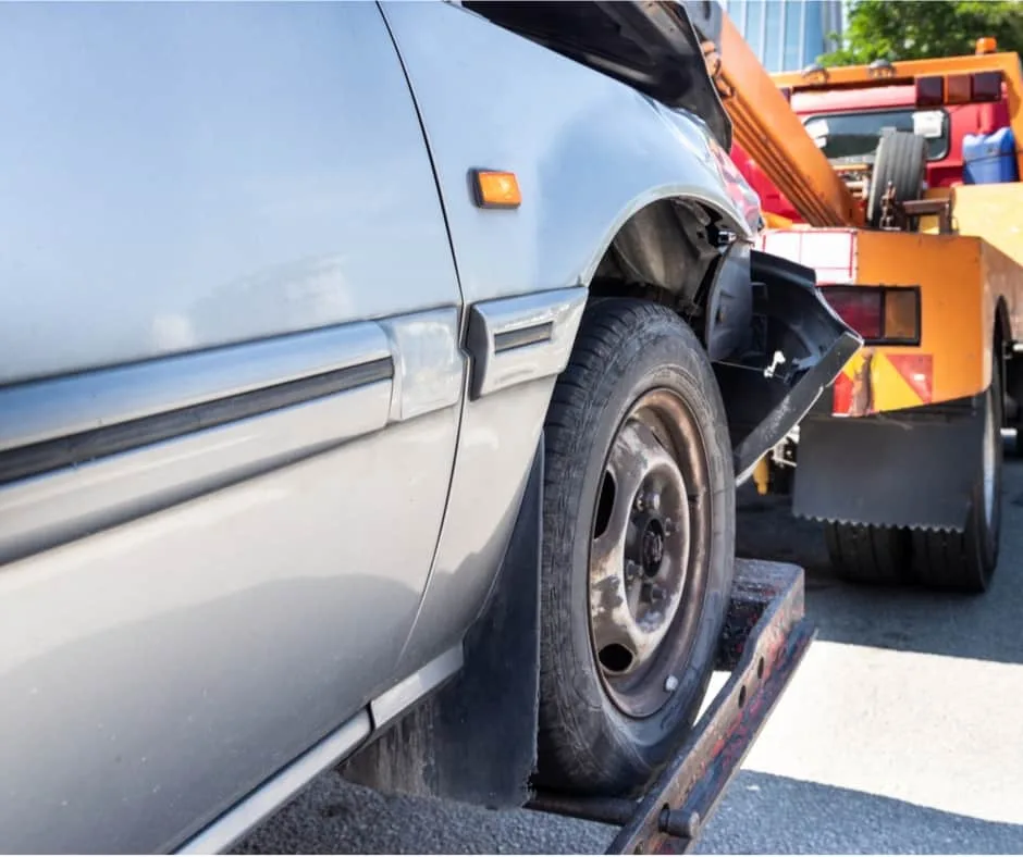 Flat Bed Tow Truck With Large Tire